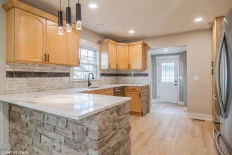 116 E Main St in Lake Zurich, IL - Building Photo - Building Photo