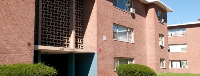 Riverview Gardens in Passaic, NJ - Building Photo - Building Photo