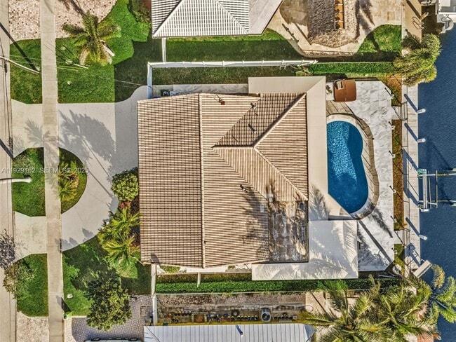 property at 440 SE 8th Ave