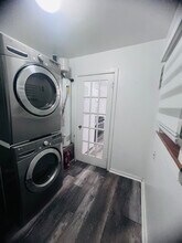 1316 Buena Vista Dr SE in Albuquerque, NM - Building Photo - Building Photo