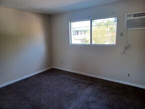 1920 Peyton Ave in Burbank, CA - Building Photo - Building Photo