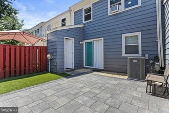 12113 Pheasant Run Dr in Laurel, MD - Building Photo - Building Photo