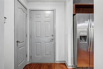 390 17th St NW in Atlanta, GA - Building Photo - Building Photo