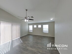 8053 N 109th Ln in Peoria, AZ - Building Photo - Building Photo