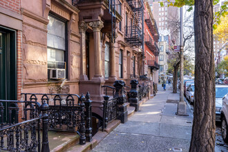 268 W 12th St in New York, NY - Foto de edificio - Building Photo