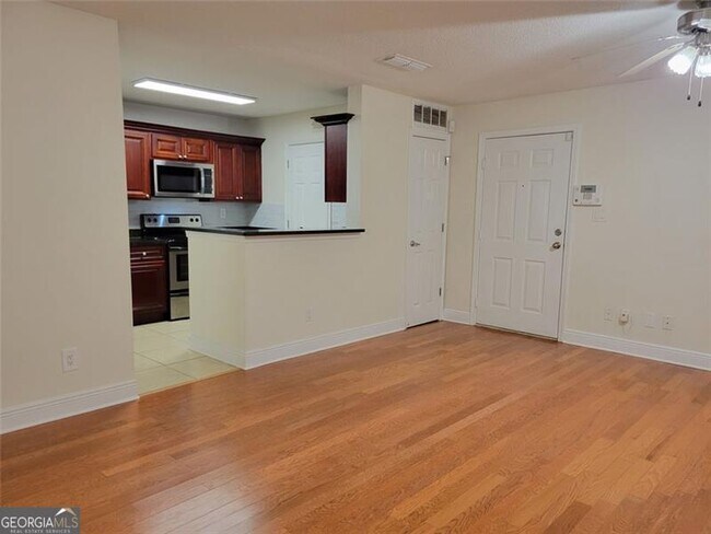 2108 Santa Fe Pkwy in Sandy Springs, GA - Building Photo - Building Photo