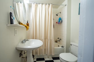 4152 McGee St, Unit 2N in Kansas City, MO - Building Photo - Building Photo