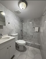 120-09 Farmers Blvd in Queens, NY - Building Photo