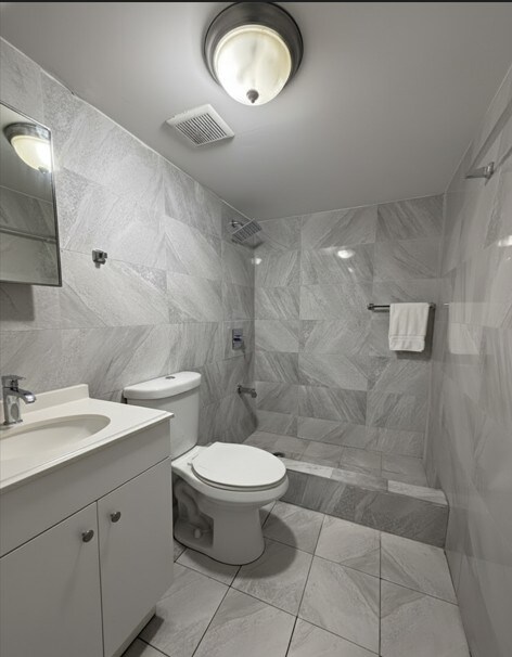 120-09 Farmers Blvd in Queens, NY - Foto de edificio