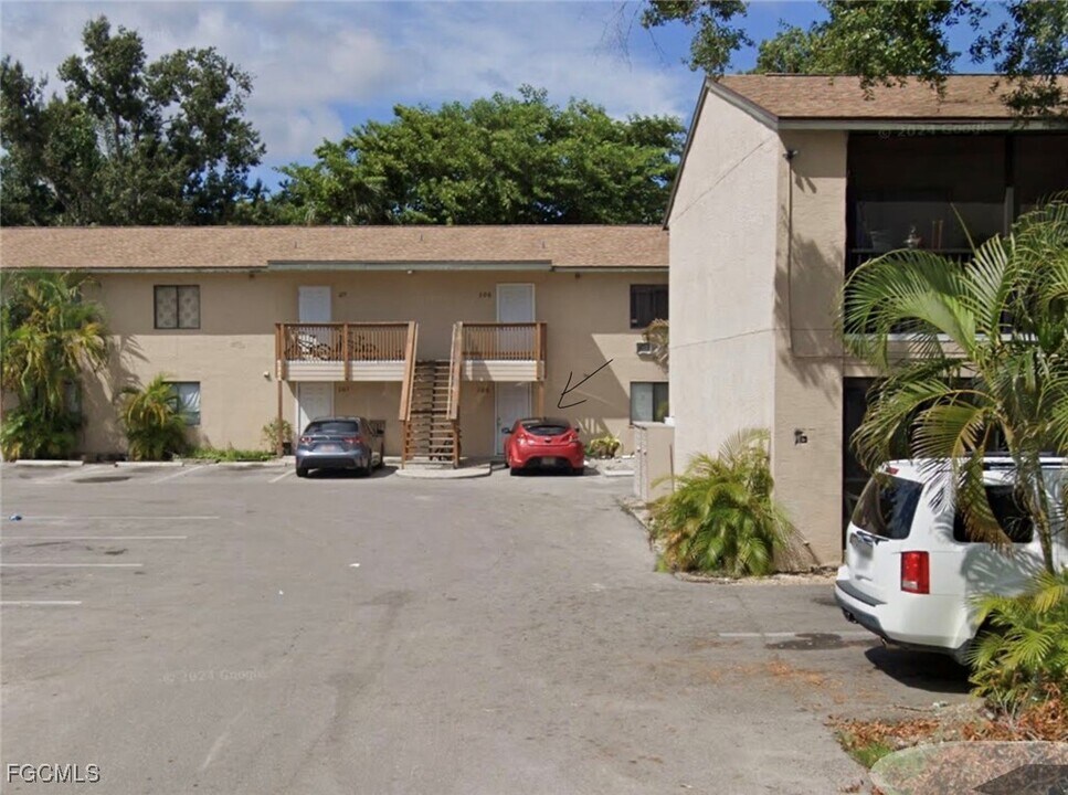 824 Alderman St in Ft. Myers, FL - Building Photo