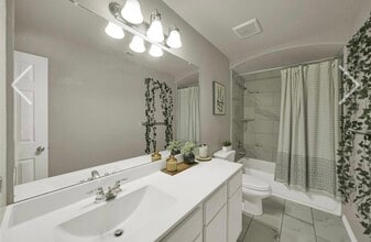 11318 Painted Trillium Ln in Houston, TX - Building Photo - Building Photo