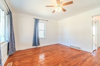 1216 E George Ave in Hazel Park, MI - Building Photo - Building Photo