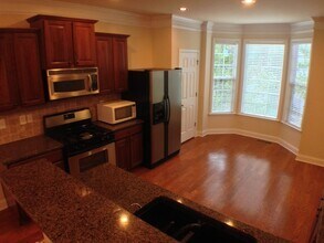 5225 Wellsley Bend in Johns Creek, GA - Building Photo - Building Photo