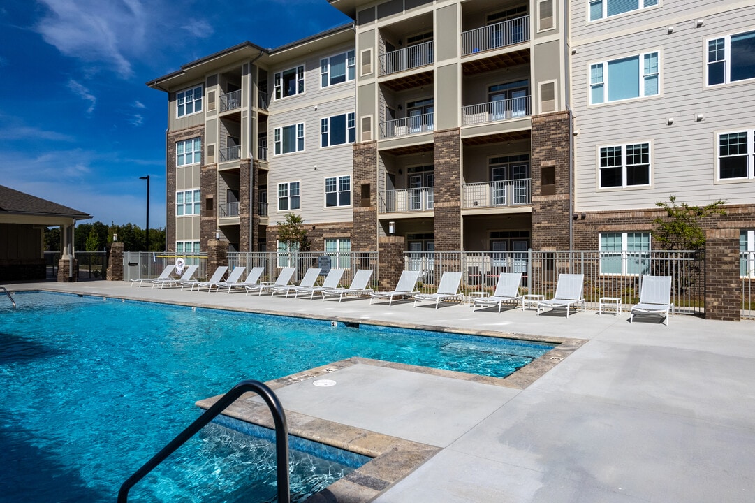 Reserve at Glen Laurel in Clayton, NC - Building Photo
