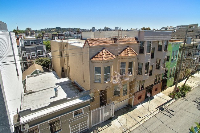 141-143 Lexington St in San Francisco, CA - Building Photo - Building Photo