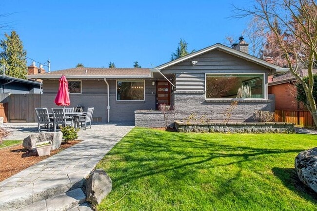 property at 7722 Fauntleroy Wy SW