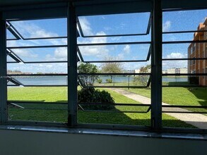 1591 NE Miami Gardens Dr in Miami, FL - Building Photo - Building Photo