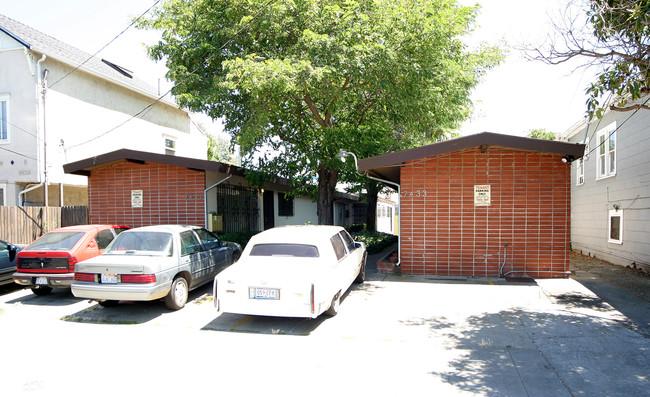 2431 7th St in Berkeley, CA - Foto de edificio - Building Photo