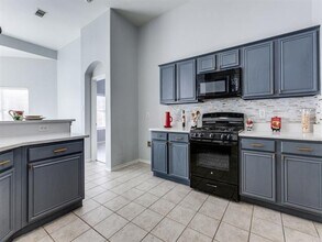 1305 Greenbriar Ln in McKinney, TX - Building Photo - Building Photo