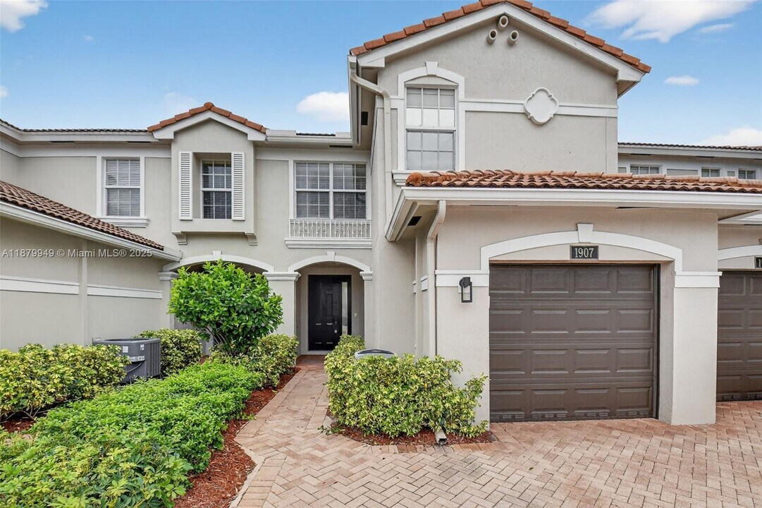 16097 Poppy Seed Cir in Delray Beach, FL - Building Photo