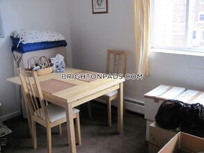 1575 Commonwealth Ave in Boston, MA - Building Photo - Building Photo