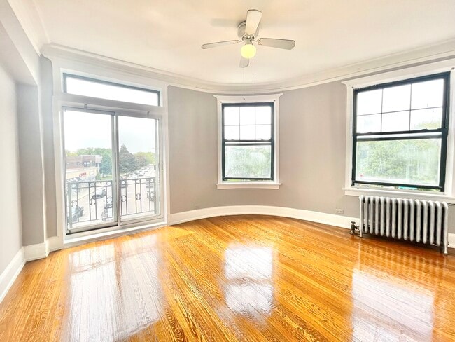 7133 N Ridge Blvd in Chicago, IL - Building Photo - Building Photo