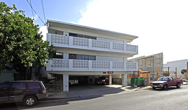 1754 Silva St in Honolulu, HI - Building Photo - Building Photo