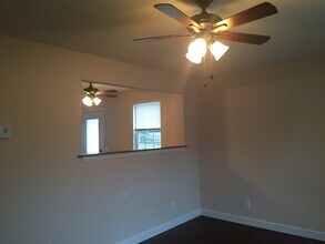 301 Montgomery St, Unit A in Troy, IL - Building Photo - Building Photo