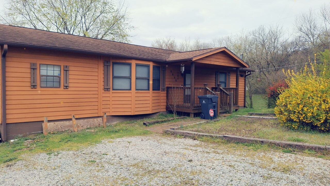 3219 O Neal St in Knoxville, TN - Building Photo