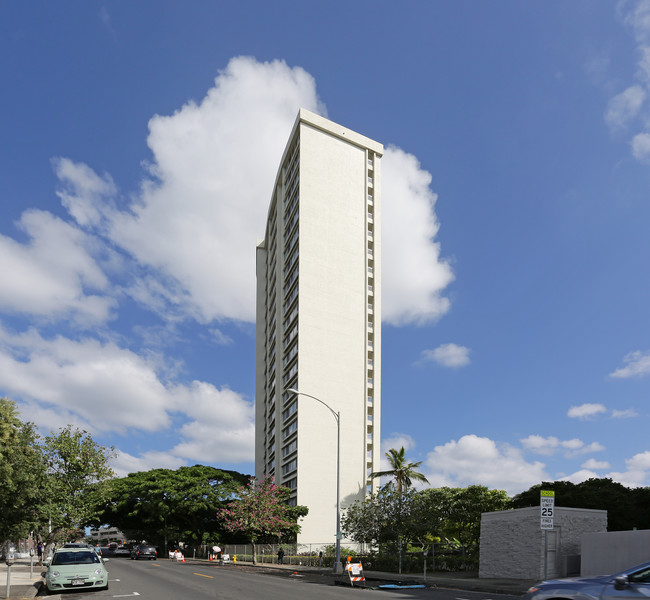 Keloa Hoonanea in Honolulu, HI - Building Photo - Building Photo