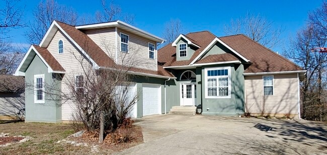 property at 115 Summit Pass