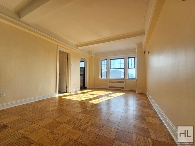 Studio with Hudson River Views | 12th Floo in New York, NY - Building Photo - Building Photo