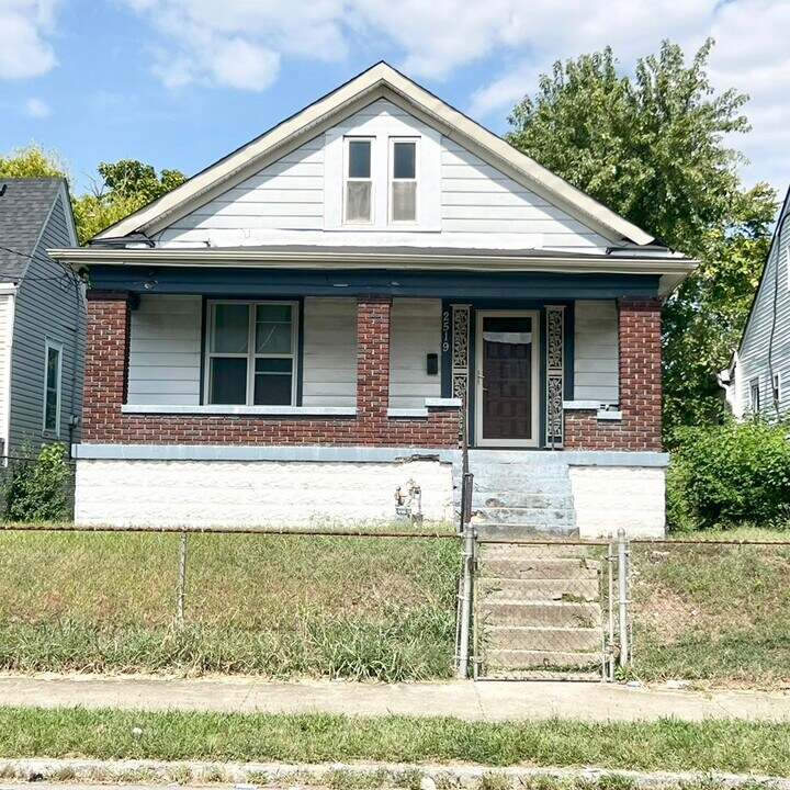 2519 Date St in Louisville, KY - Building Photo