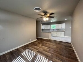 831 Southloop Dr in Duncanville, TX - Building Photo - Building Photo