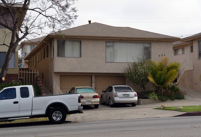 902 Centinela Ave in Inglewood, CA - Building Photo - Building Photo