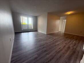 Kennard Place in Toronto, ON - Building Photo - Building Photo