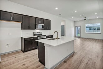 108 Windsor Blvd in San Marcos, TX - Building Photo - Building Photo