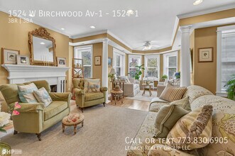 1524 W Birchwood Ave in Chicago, IL - Building Photo - Building Photo
