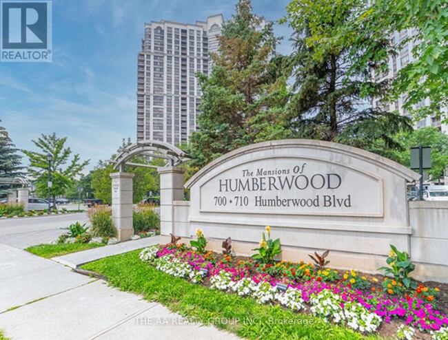 710-4710 Humberwood Blvd in Toronto, ON - Building Photo - Building Photo