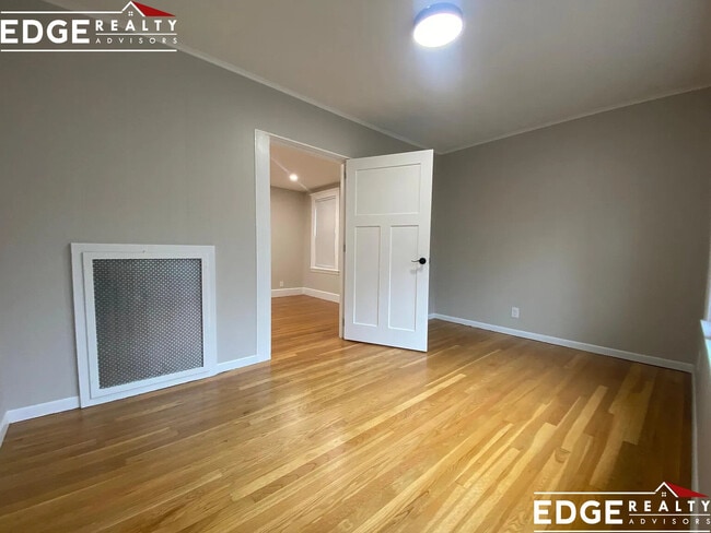 78 Wallingford Rd, Unit 1 in Boston, MA - Foto de edificio - Building Photo