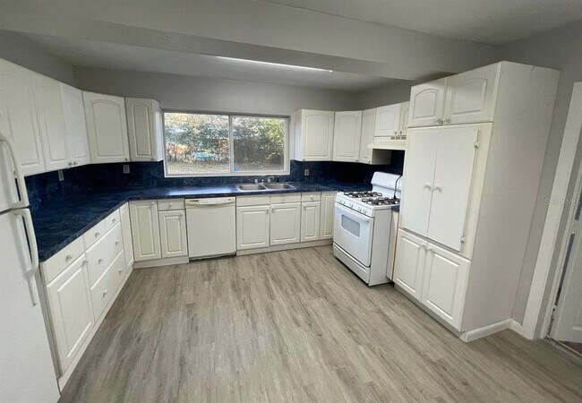 3811 SW 20th St in Gainesville, FL - Building Photo - Building Photo