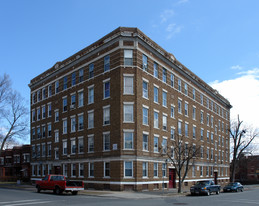 212 Walnut St Apartments