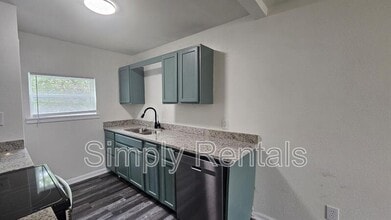 403 Main St in Mount Vernon, TX - Building Photo - Building Photo