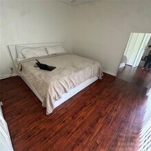 7011 Environ Blvd in Lauderhill, FL - Building Photo - Building Photo