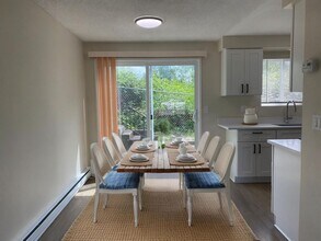 1601 N. LaVenture Rd in Mount Vernon, WA - Foto de edificio - Interior Photo