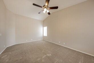 4231 W Whispering Wind Dr in Glendale, AZ - Building Photo - Building Photo