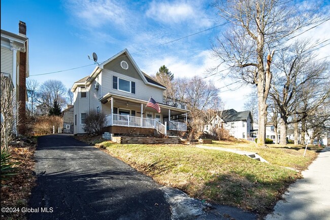 19 S Main St, Unit B in Voorheesville, NY - Building Photo - Building Photo