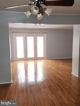 15266 Lodge Terrace in Woodbridge, VA - Foto de edificio - Building Photo