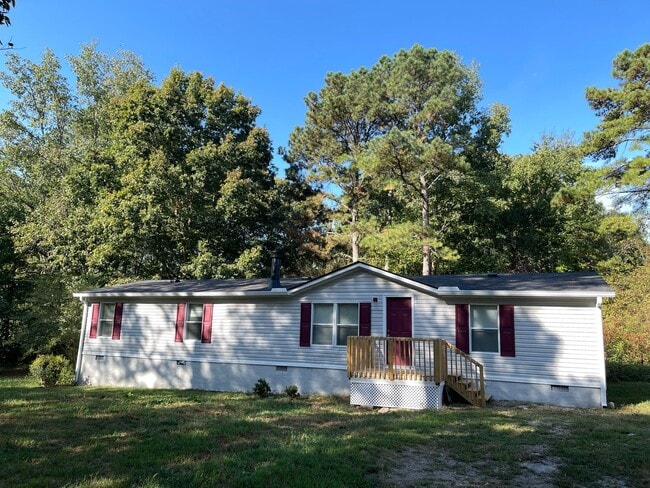 property at 125 Holly Creek Dr