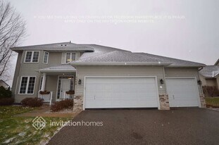 7006 Cambridge Rd in Shakopee, MN - Building Photo